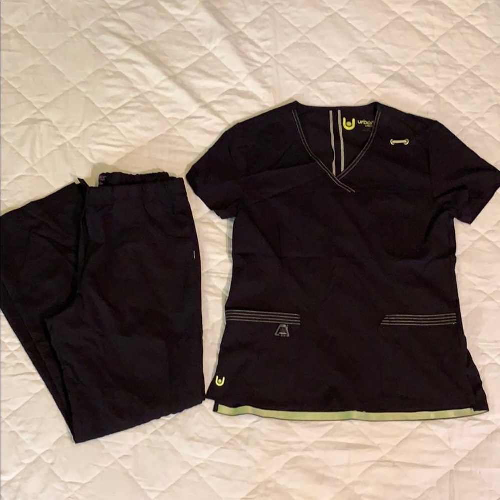Urbane Scrub Set